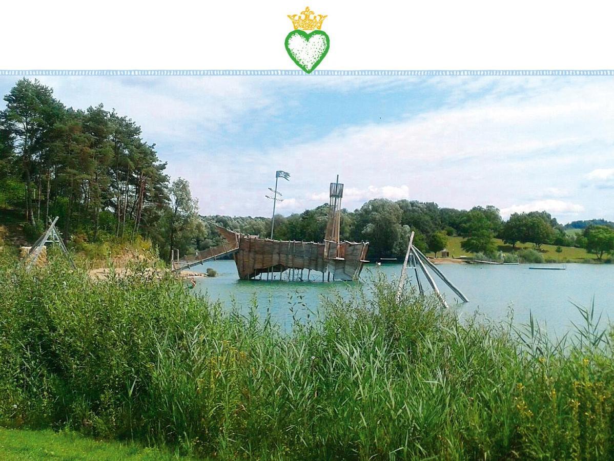 Domizil Salem "Large" 105 Qm, Direkt Am Naturschutzgebiet Und Schloss Salem, 2 X Schlafzimmer & 2 X Dusche & 30 Qm Terrasse & Privater Garten 300 Qm, Allergiker Geeignet Daire Dış mekan fotoğraf